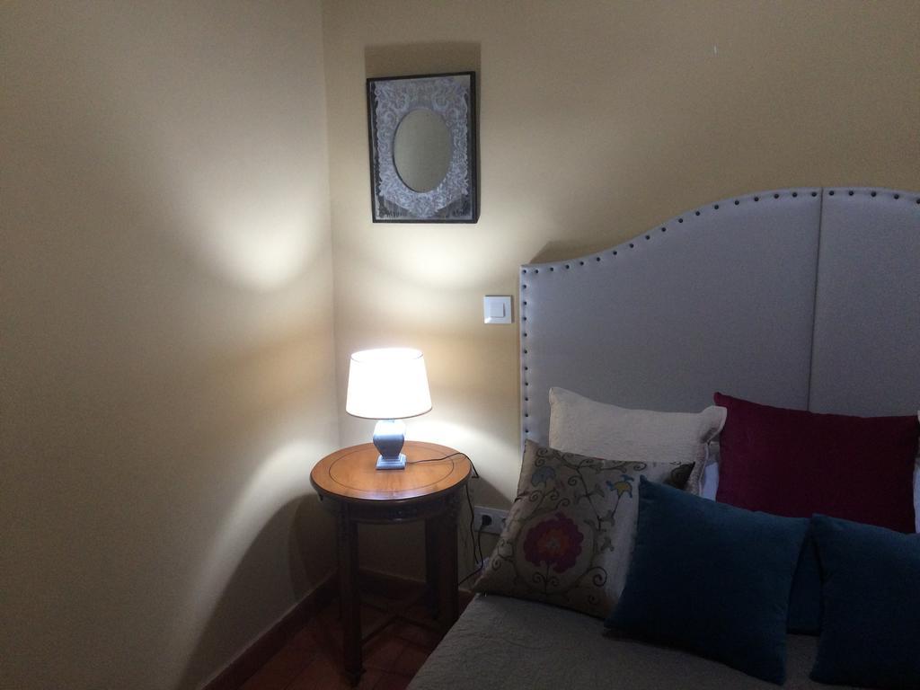Apartamentos Coliseo Tolède Extérieur photo